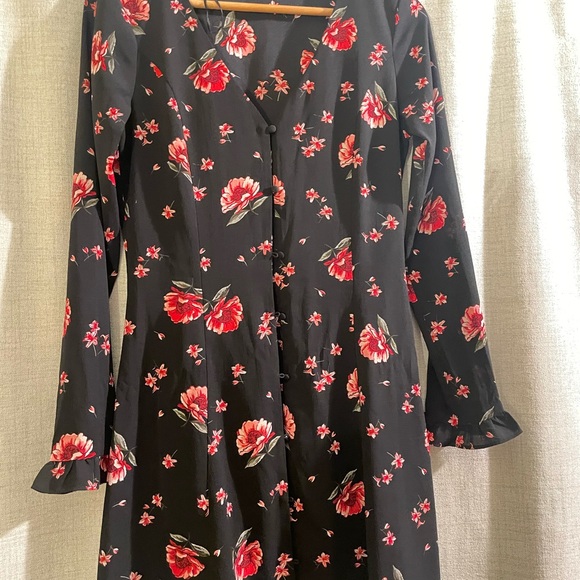 Flower pattern Dress - Picture 5 of 8